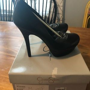 Brand New Jessica Simpson black heels, size 7.5